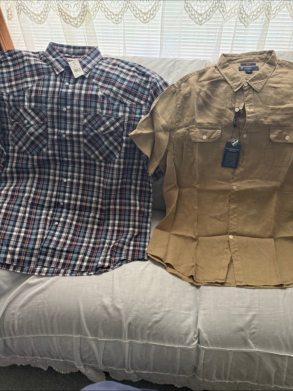 Lot of 2 men’s shirts (1)cremieux (1) stone river  Size XXL